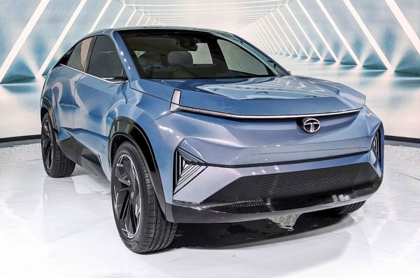 देश की पहली कूप SUV Tata Curvv आज होगी लॉन्&zwj;च, जानें कैसे है ये सबसे अलग&hellip;
