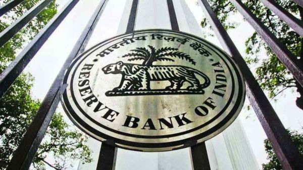 Personal Loan Interest Rates: EMI पर ब्याद दर को लेकर बड़ा अपडेट, जानिए इंट्रेस्ट पर RBI से बैंकों को क्या निर्देश मिला&hellip;