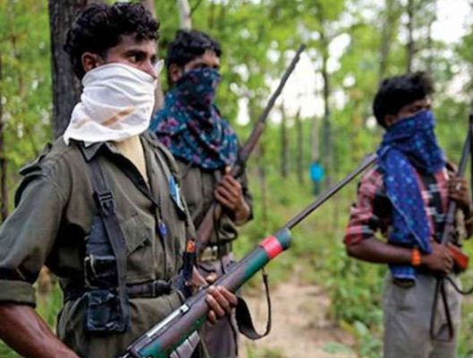 नारायणपुर में एक जवान हुआ शहीद : सड़क निर्माण कार्य में सुरक्षा देने निकले थे नक्सलियों ने किया IED ब्लास्ट , एक जवान घायल ; सर्च ऑपरेशन जारी