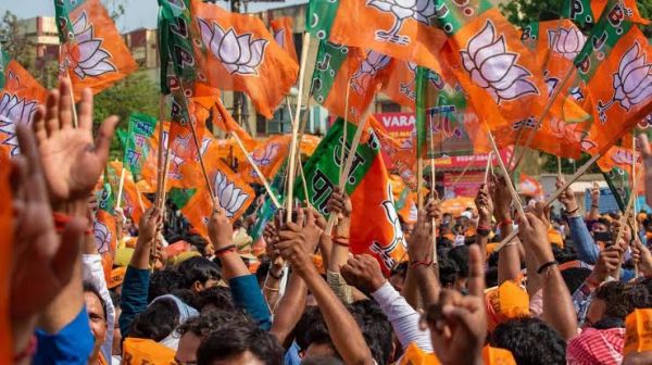 छत्तीसगढ़ में आज बीजेपी का आज जेल भरो आंदोलन रायपुर की ये 8 सड़के रहेगी बंद । धरना प्रदर्शन के आदेश को वापस लेंने की कर रहे है मांग ।