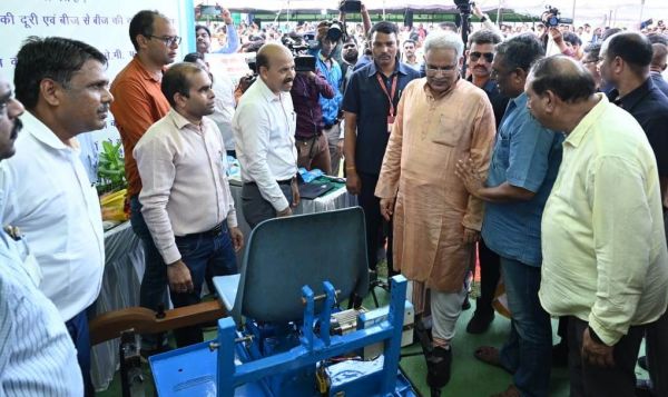 मुख्यमंत्री ने की पशुचलित कल्टीवेटर और प्लांटर की लॉन्चिंग*