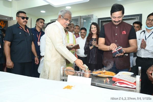 मुख्यमंत्री श्री भूपेश बघेल ने किया बालाजी मेट्रो हॉस्पिटल का शुभारंभ