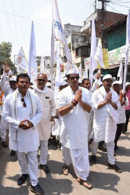 रायपुर पश्चिम के विधायक विकास उपाध्याय आज विभिन्न सामाजिक एवं धार्मिक कार्यक्रमो में हुये शामिल