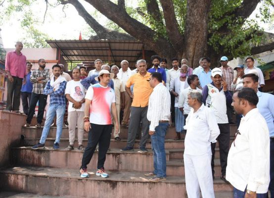 खदान बस्ती के मार्गों में डामरीकरण व सी.सी. रोड निर्माण एवं पाईप लाईन विस्तारीकरण कार्य का हुआ निरीक्षण - विकास उपाध्याय