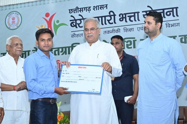 आवास योजना के नये हितग्राहियों को आवास दिलाने राज्य सरकार करेगी केन्द्र से आग्रह: मुख्यमंत्री श्री भूपेश बघेल