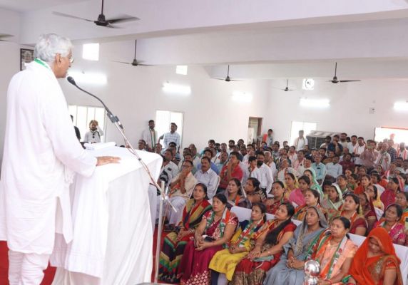 कांग्रेस के बूथ चलो अभियान में शामिल हुए उप मुख्यमंत्री टी एस सिंहदेव