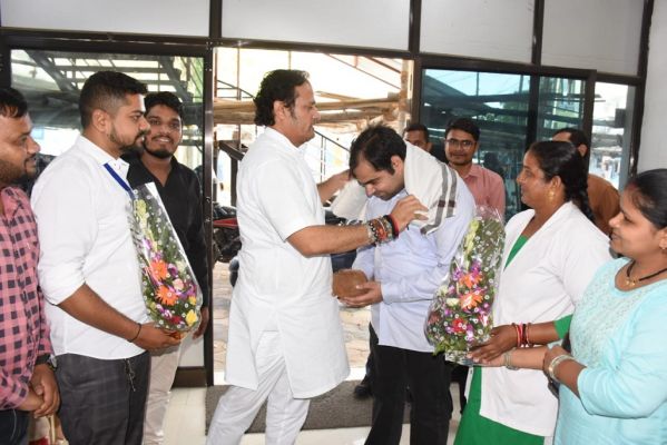 डॉक्टर्स डे के उपलक्ष्य में विधायक विकास उपाध्याय ने किया डॉक्टरों का सम्मान