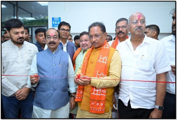 रायपुर: मोतीबाग में स्थित स्मार्ट रीडिंग जोन सह लाइब्रेरी का उद्घाटन किया गया
