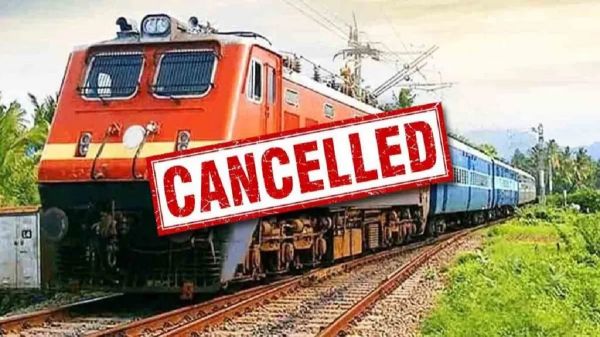 रेल यात्रियों की फिर बढ़ी परेशानी, छत्तीसगढ़ से होकर गुजरने वाली 35 ट्रेनें कैंसिल, सफर पर निकलने से पहले चेक कर लें लिस्ट