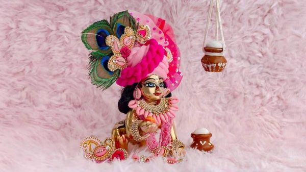 लड्डू गोपाल के पुराने कपड़ों का क्या करें ? अगर आपके मन में भी है यही सवाल तो जवाब जानिए यहां&hellip;