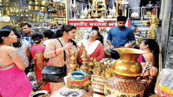 Dhanteras 2024: राशि के अनुसार कौन-सी खरीदारी सही है, ये रहेगा सामान खरीदने का शुभ मुहूर्त&hellip;