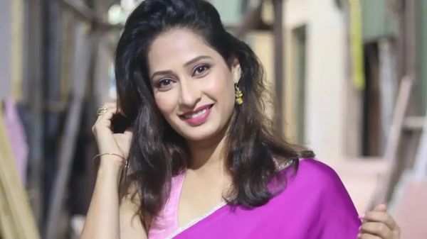 Priya Marathe Passes Away : &lsquo;पवित्र रिश्ता&rsquo; फेम एक्ट्रेस प्रिया मराठे ने दुनिया को कहा अलविदा, कैंसर से हार गई जिंदगी की जंग