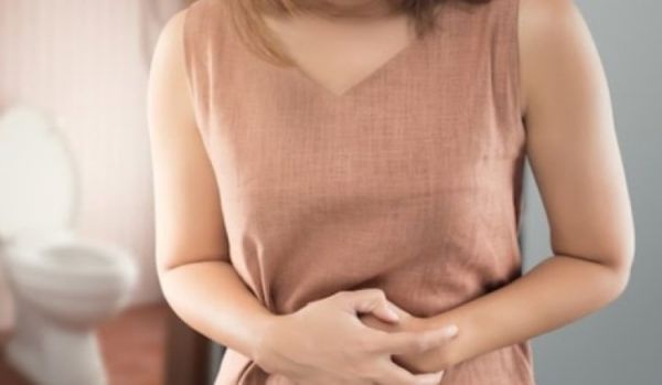   Health Tips : खूब पानी पीने के बाद भी नहीं साफ हो रहा पेट...गुनगुने पानी में ये चीज मिलाकर पिएं...सुबह निकल जाएगी पेट की सारी गंदगी...