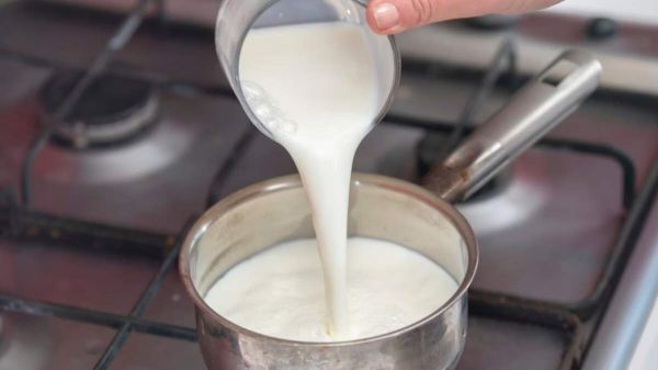 गर्मी के मौसम में दूध फटने का रहता है डर, तो इन गलतियों से बचें&hellip;