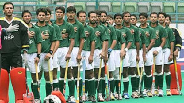गर्त में पाकिस्तान!, बिना बताए यूरोप में राजनीतिक शरण मांगने पर तीन हॉकी खिलाड़ियों और फिजियोथेरेपिस्ट पर लगाया आजीवन प्रतिबंध&hellip;